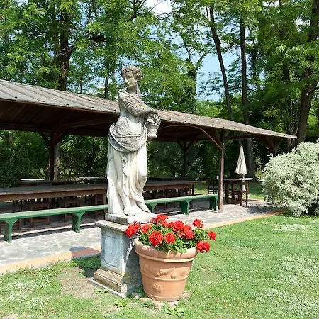 Lazzareschi Case Vacanza Holiday home