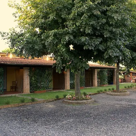 Holiday home Lazzareschi Case Vacanza *